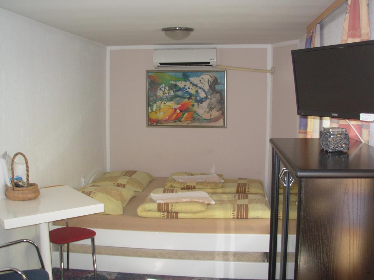 Hostel 021 Новий Сад Номер фото
